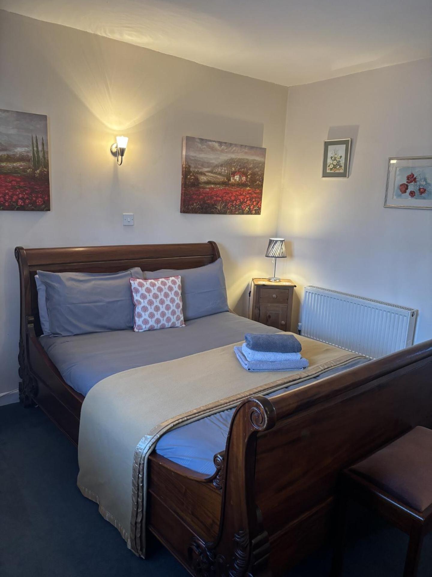 Bed & Breakfast The Half Moon Rushall Ip21 4qd 2*