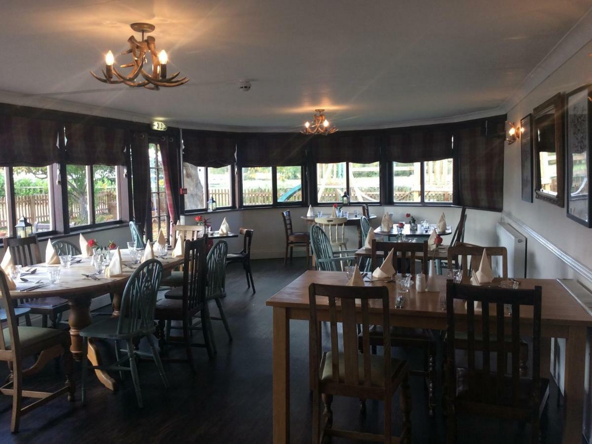 The Half Moon Rushall Ip21 4qd Bed & Breakfast Pulham