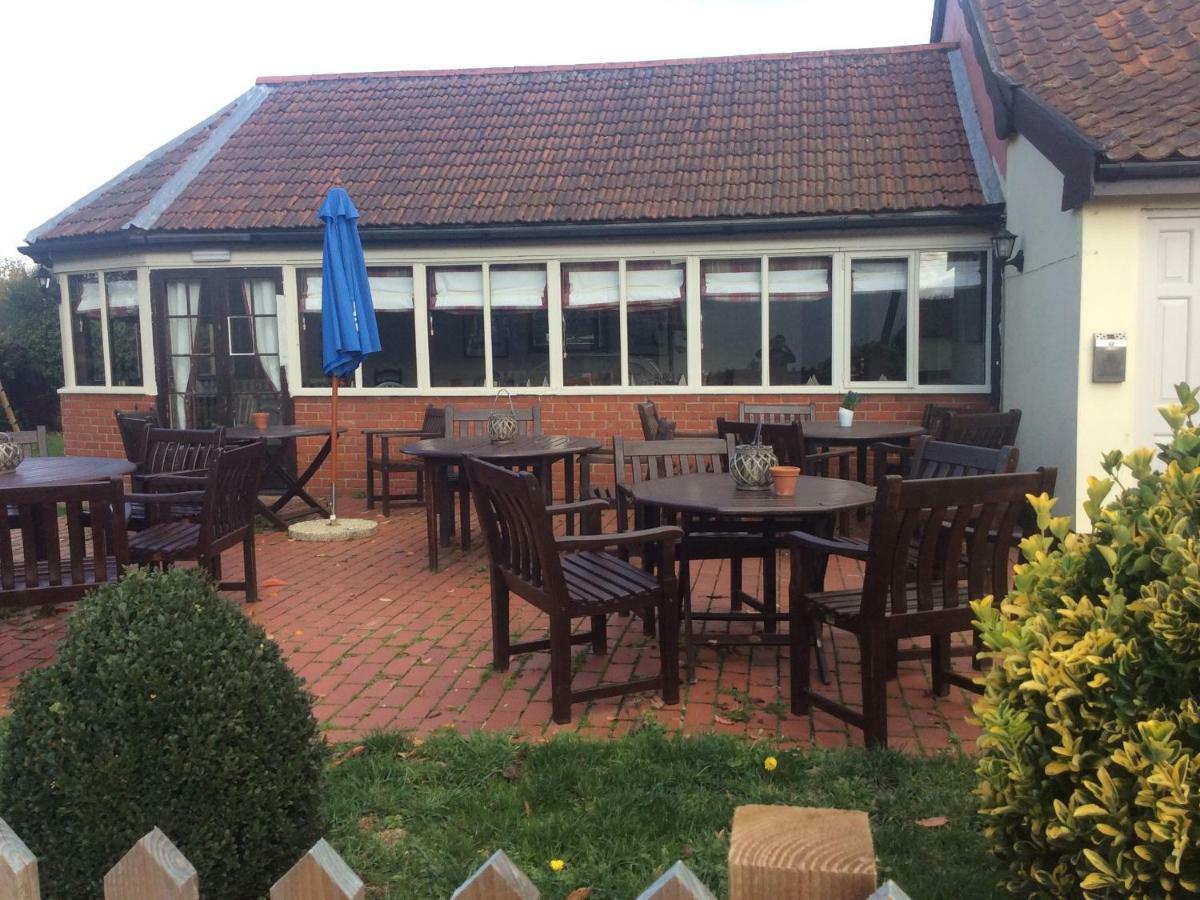 The Half Moon Rushall Ip21 4qd